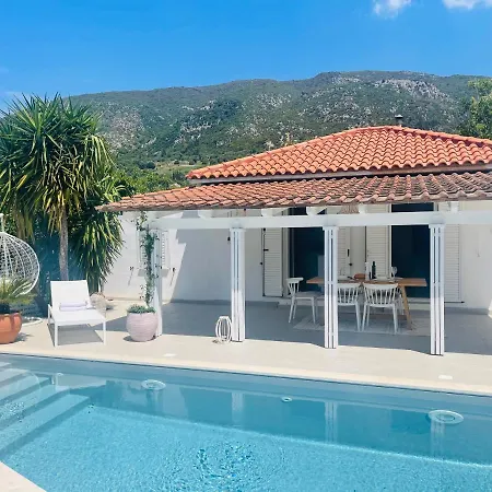 Poppy's Place Luxury